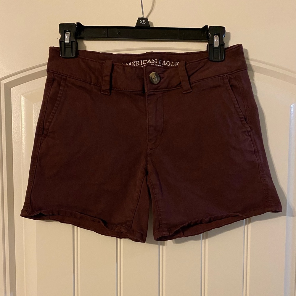 American Eagle burgundy shorts